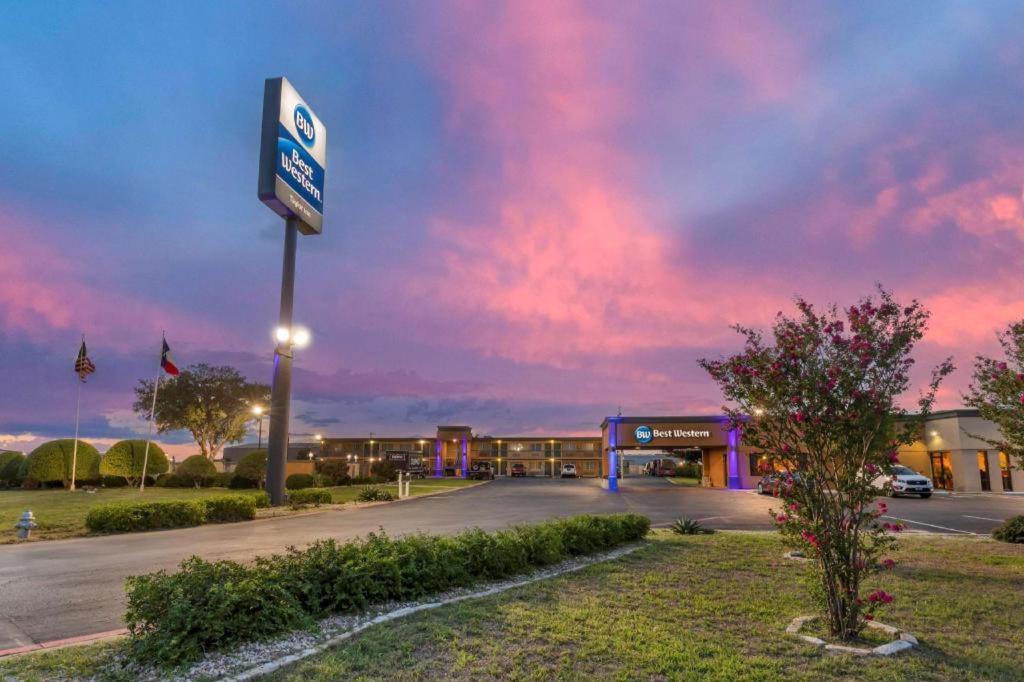 Best Western Taylor Inn Eksteriør bilde